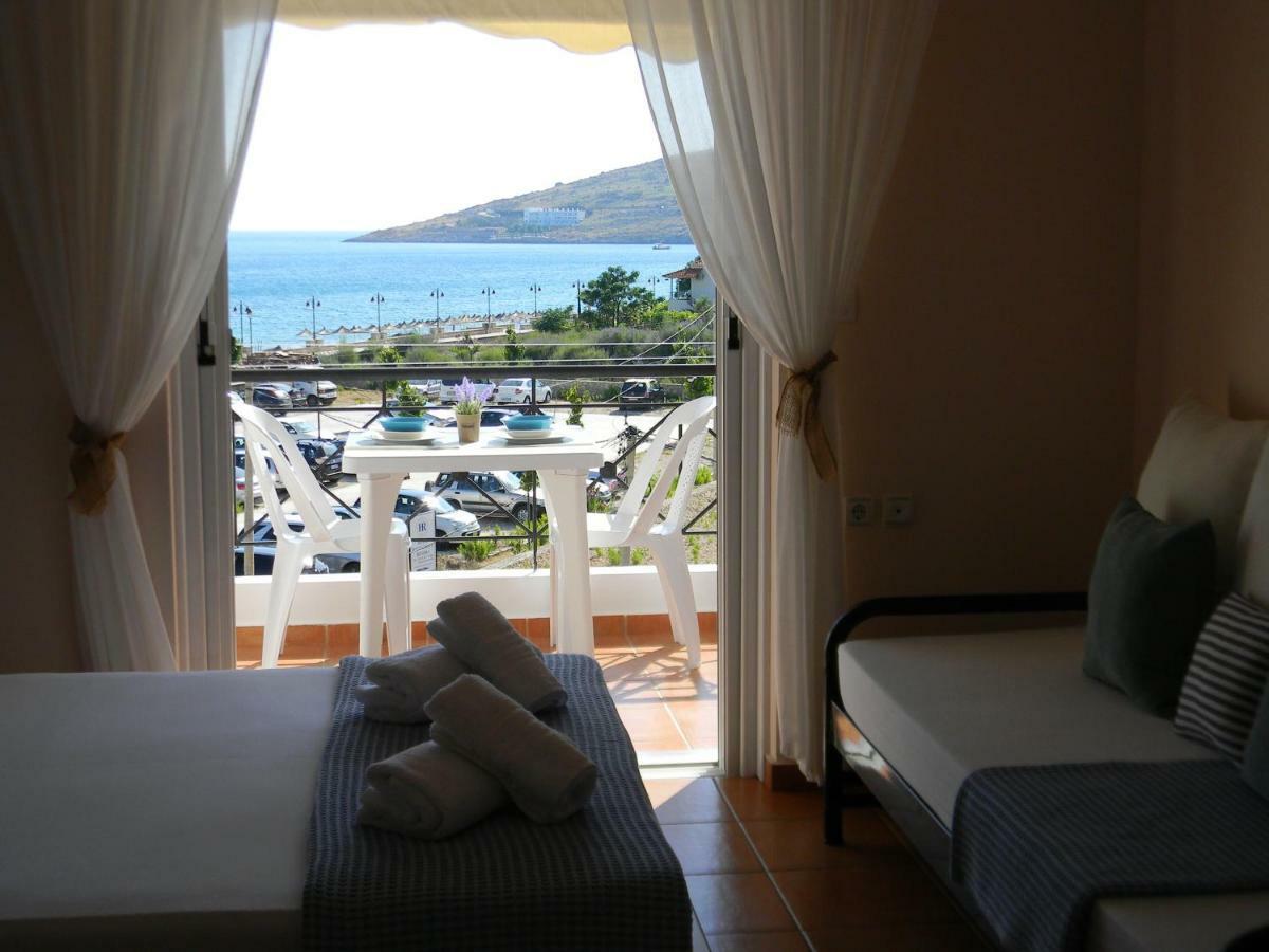 Villa Kostandin Qeparo Exteriör bild
